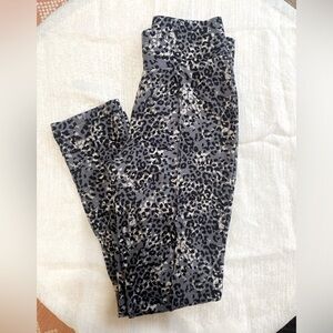 Seven 7 brand leopard print women’s leggings / ponte pants, size S
